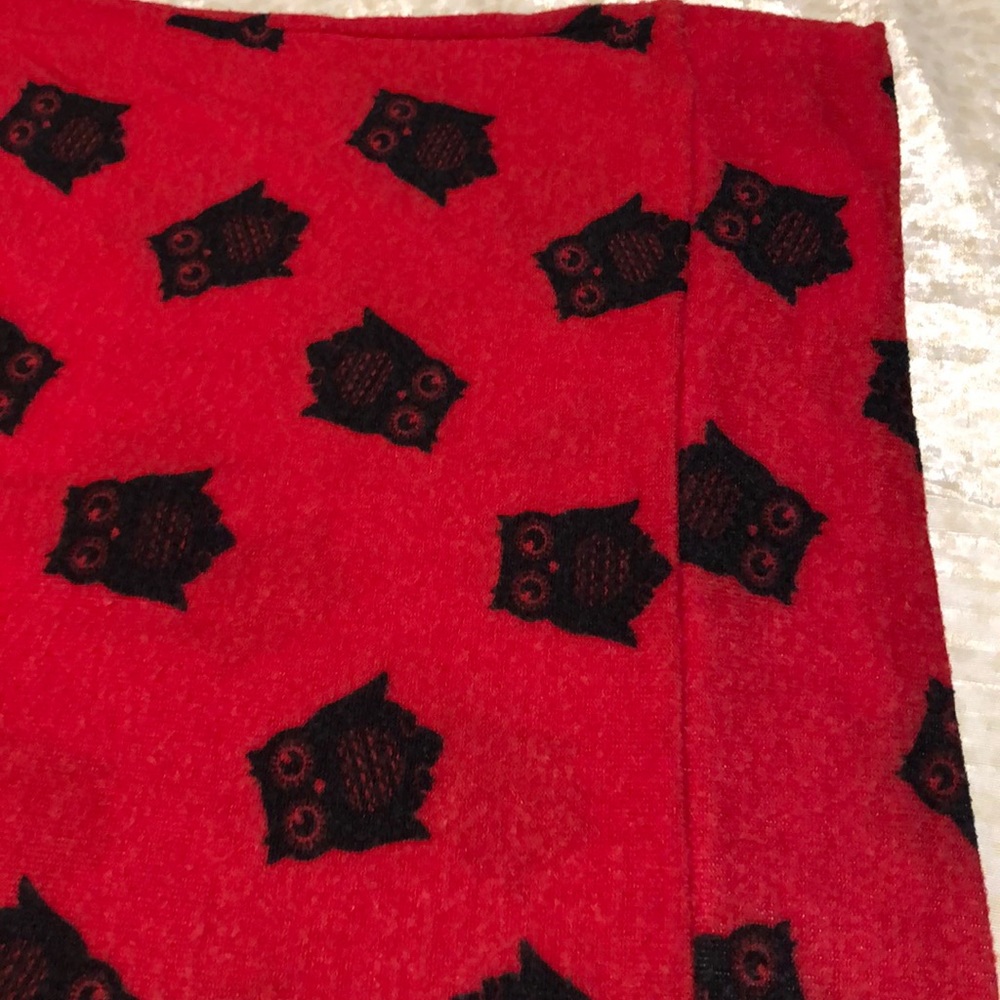 Red sweater with black owls 🦉 - Picture 4 of 9